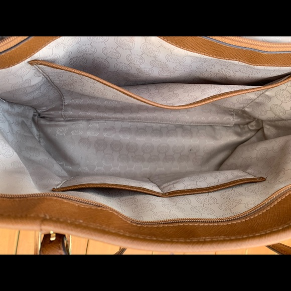 Michael Kors large jet set travel bag - Picture 4 of 8